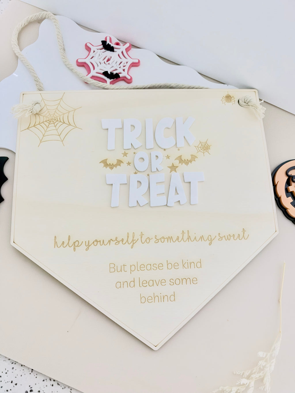 Trick or Treat sign